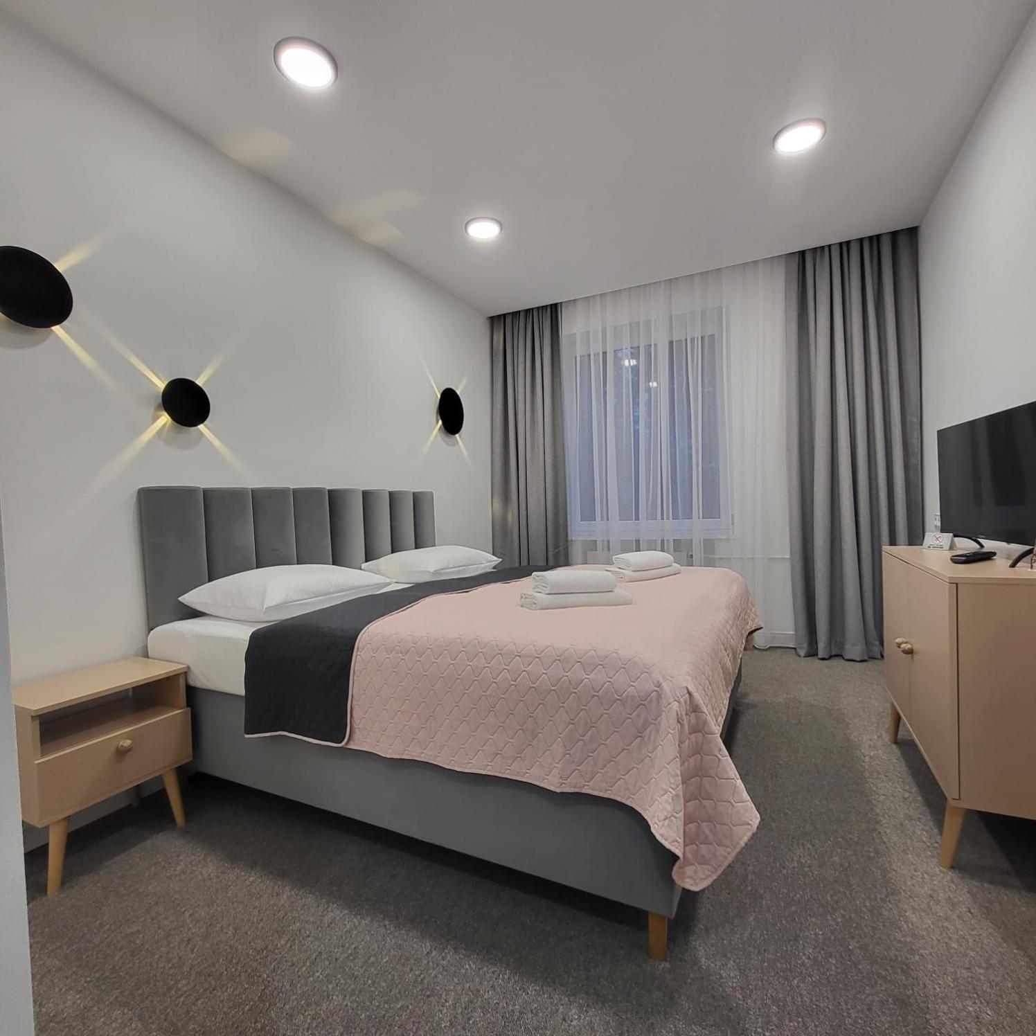Hotel Piast Myślibórz Exteriör bild